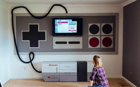 Ils ont conçu une console NES géante en guise d’habillage mural !
