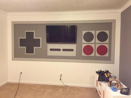 Ils ont conçu une console NES géante en guise d’habillage mural !