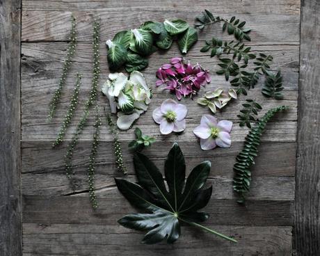 DIY : fleurs et feuillages sous verre