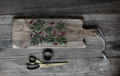 DIY : fleurs et feuillages sous verre