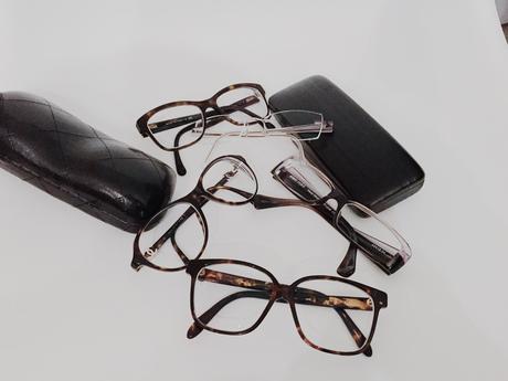 Je suis une fille à lunettes Je suis une fille à lunettes