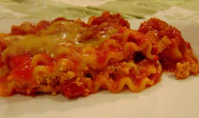 Lasagne au poivron rouge, feta, et chèvre ... végétale