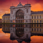 PHOTOGRAPHIE : Mark Mervai visite Budapest