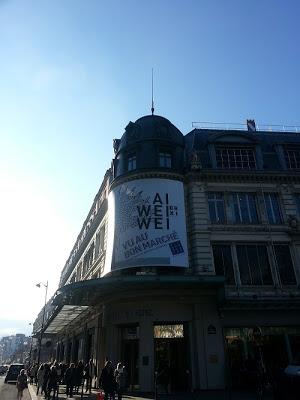 Légereté et étrangeté au Bon Marché à Paris: Ai Weiwei 1/2