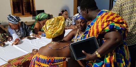 Ghana :10 000 reines mères reprennent leur pouvoir ancestral pour faire evoluer la societe.