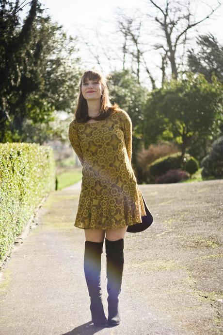 blog-de-mode-look70-look-cuissardes-robes-hippie-dentelles-freepeople
