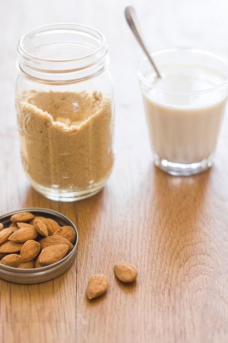 Lait-d-amande-poudre-instantanee-02