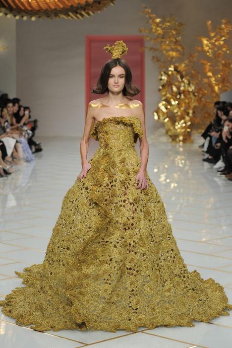 Guo Pei : Paris Fashion Week Haute Couture – Printemps Été 2016