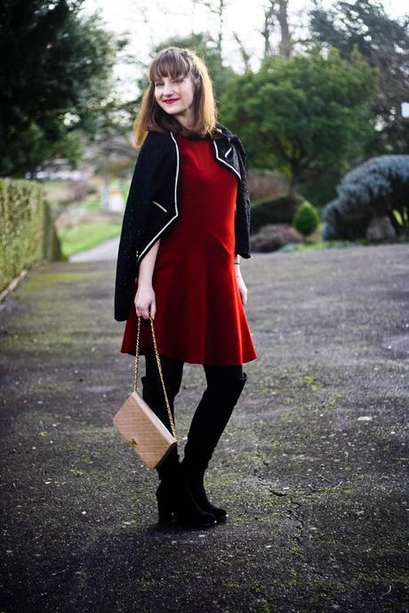 look-robe-rouge-pourpre-tarajarmon-sac-chanel-mademoiselle-blog-mode-look-robe-cuissardes