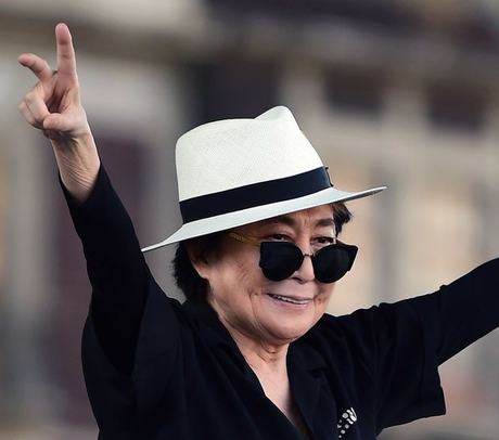 Yoko Ono hospitalisée à New York