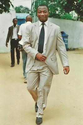 Josué Guebo : L ombre sous le pont