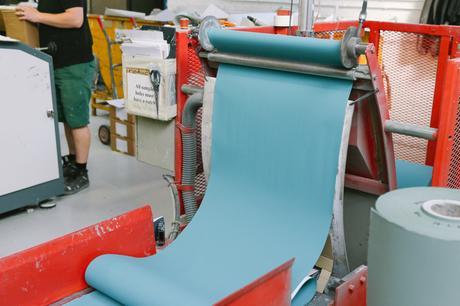 Farrow & Ball visite dans leur usine du Dorset, à la découverte de leur peinture et leur papier peint