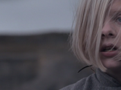 Aurora J’écris chansons sombres, mais j’étais enfant joyeuse