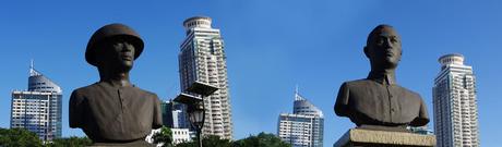 LES GARDIENS DES TOURS