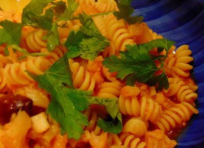 Rotini, sauce tomate chou-fleur et miso