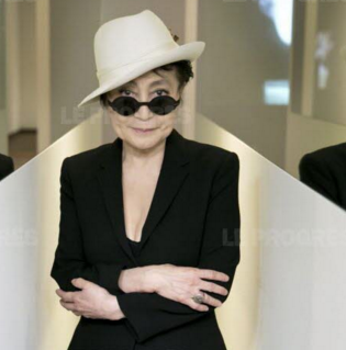 LYON : Yoko Ono, convalescente, reporte sa venue au Musée d'art contemporain