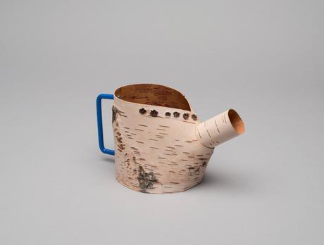 Discoveries No.20 Sanna Lindholm Sanna Lindholm et sa série Näver, objets en écorce de bouleau