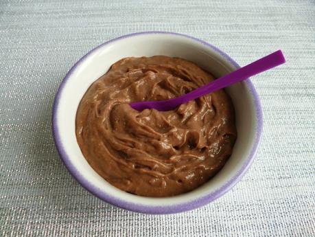 crème dessert diététique hyperprotéinée chocolat noisette aux céréales (végétarienne, sans oeuf ni beurre, riche en fibres) P1290670