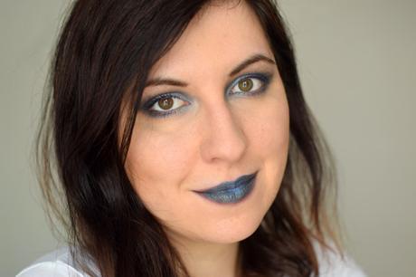 makeup blue lips