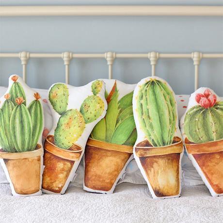 the-fox-in-the-attic-cactus-cushion
