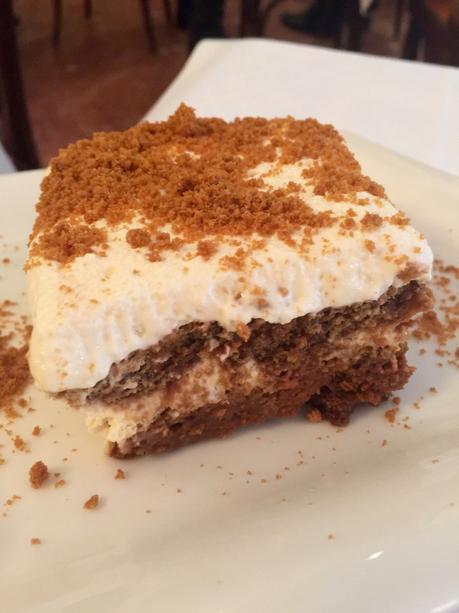 FINZI : ANTIPASTI ET PASTA SAVOUREUX SERVIS DANS UNE BELLE MAISON FAMILIALE