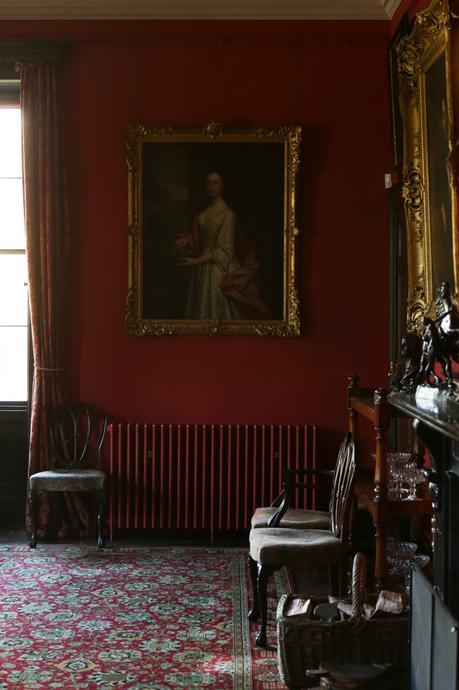 Chez Deans Court, Wimborne Deans Court Wimborne, Dorset, demeure anglaise historique restaurée avec les peintures Farrow And Ball