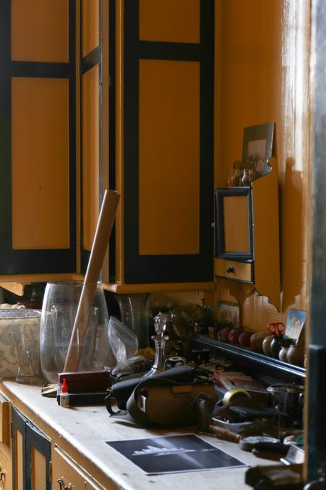 Chez Deans Court, Wimborne Deans Court Wimborne, Dorset, demeure anglaise historique restaurée avec les peintures Farrow And Ball