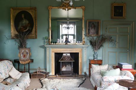 Deans Court Wimborne, Dorset, demeure anglaise historique restaurée avec les peintures Farrow And Ball