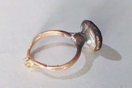 Bague solitaire en or rose bague solitaire en or rose brut