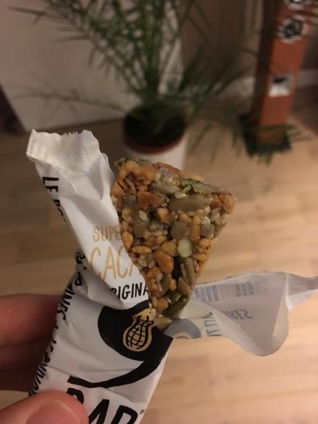 J’ai goûté quelques barres énergisantes de la marque 9Bar ! J’ai goûté quelques barres énergisantes de la marque 9Bar !