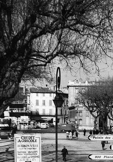 La plaço dóu mounumen 3976823543.jpg