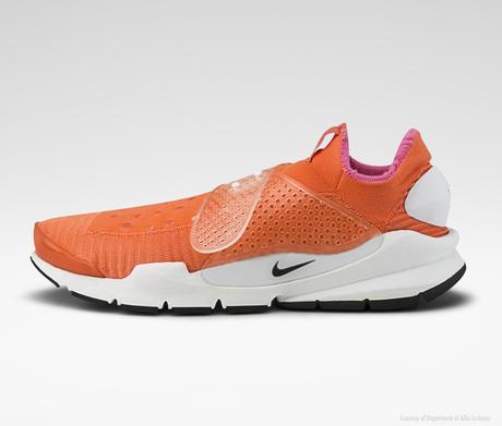 HTM_NIKE_SOCK_DART_4_53967