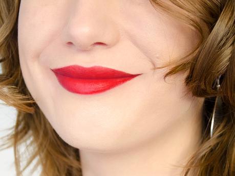 Laque à lèvres mate Ultra HD Matte Lipcolor de Revlon - Swatch de la teinte Love