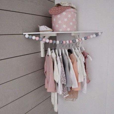 chambre bebe penderie nurserie bois
