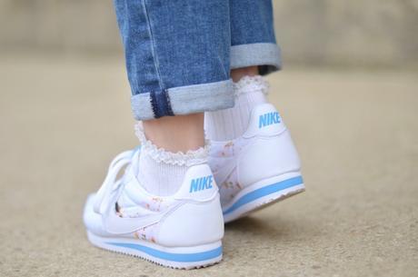 #3 LBES Look at my Socks #3 LBES Look at my Socks