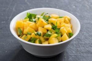 salsa with mango, coriander and curry paste