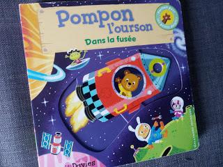 Dans sa bibliothèque, il y a... #1