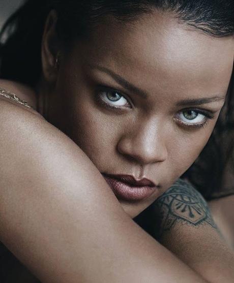 Rihanna en Tom Ford en couv' du n'émerge d'Avril du Vogue US...