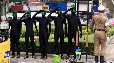 Thaïlande police, opération propreté  (vidéo)