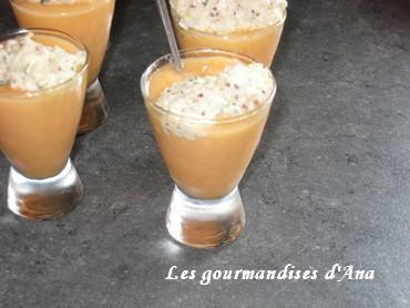 Roulé de tomate et son tartare de saumon et soupe glacée de melon au crabe soupe 1.jpg