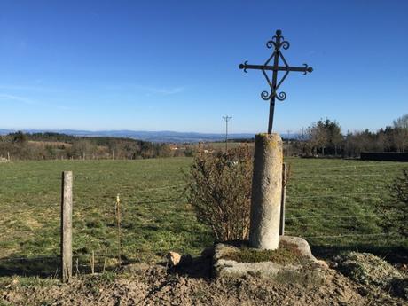 Croix d'Auvergne et joyeuse Pâques