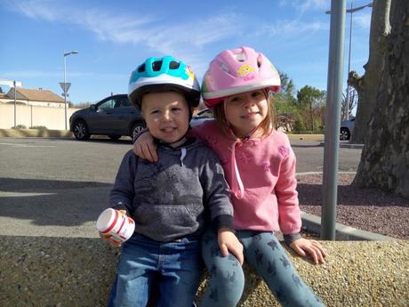 S’équiper pour faire du vélo en famille