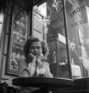 Christiane Poignet, étudiant en droit, Paris, France, 1944.