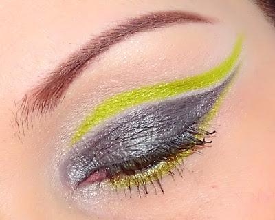 Grey look and Pop twist pour le Monday Shadow Challenge
