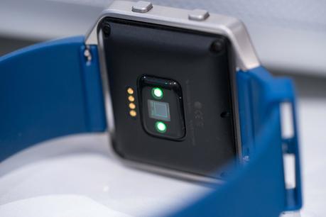 La montre sportive Blaze de Fitbit blaze02