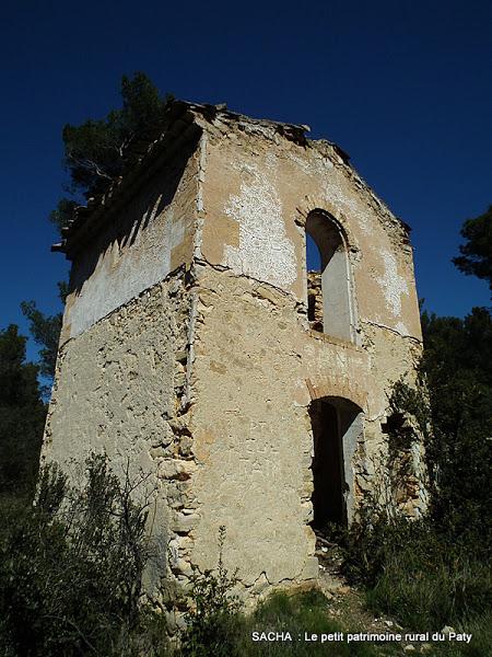 Pains aux céréales , balade  à Caromb sur le  sentier du petit patrimoine rural des collines du Paty et   le manoir hanté de la Pré Fantasi : Caromb , Vaucluse