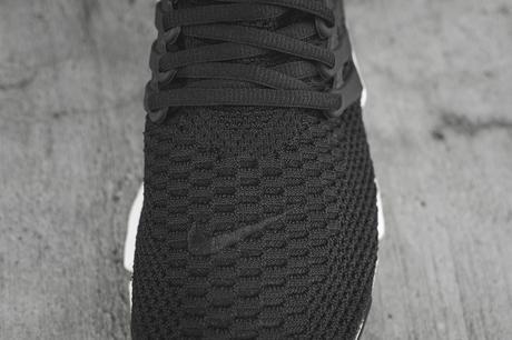 Nike-Presto-Flyknit-Ultra-High-Black-White-06