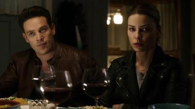 Les critiques // Lucifer : Saison 1. Episode 10. Pops. Les critiques // Lucifer : Saison 1. Episode 10. Pops.