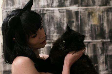 fille portrait chat noir