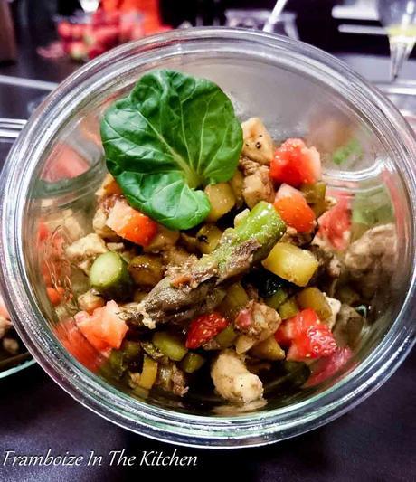 Wok de poulet avec ses asperges vertes et ses fraises Gariguette #cadeau